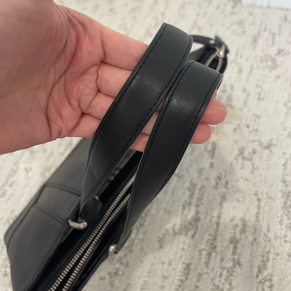 Burberry Black Leather Shoulder Bag with COA and Dusty - Picture 8 of 14